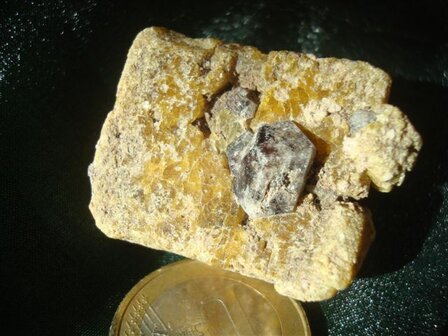 Granaat kristal in Vesuvianiet kristal Mexico