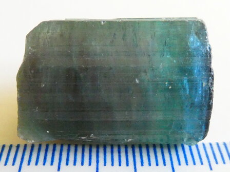 toermalijn blauw  kristal (2)