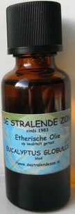 Eucalyptus globulus (blad) 30 cc etherische olie Eucalyptus globulus (blad) 30 cc etherische olie