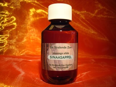 Sinaasappel 100 cc met de hand gemaakte natuurlijke massage olie Sinaasappel 100 cc met de hand gemaakte natuurlijke massage olie